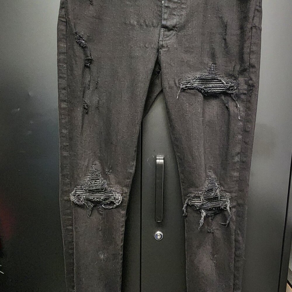 AMIRI Men’s Distressed Jeans Size 34